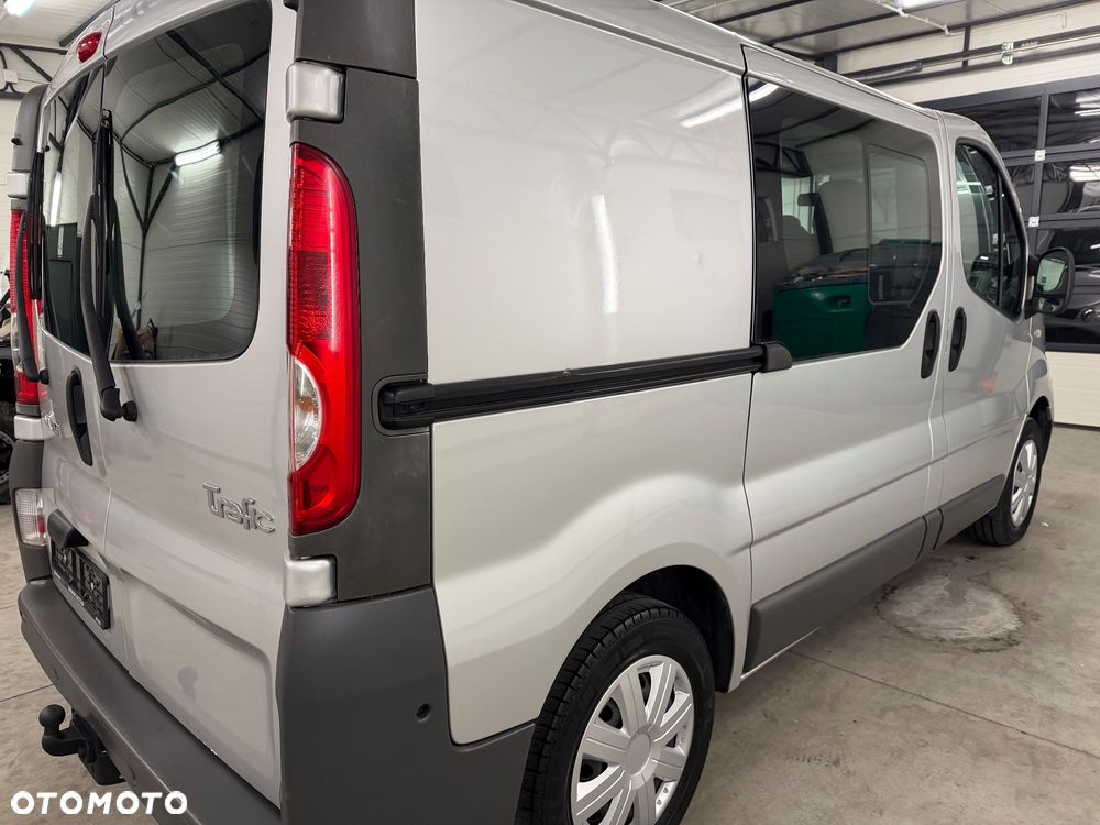 Renault Trafic - 32