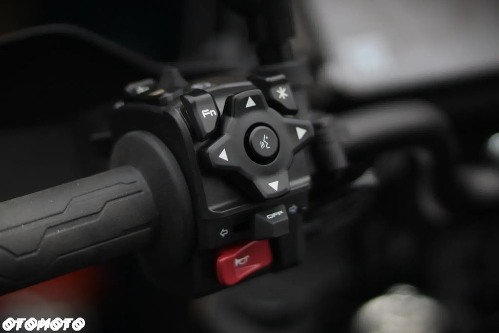 CFMoto MT - 8