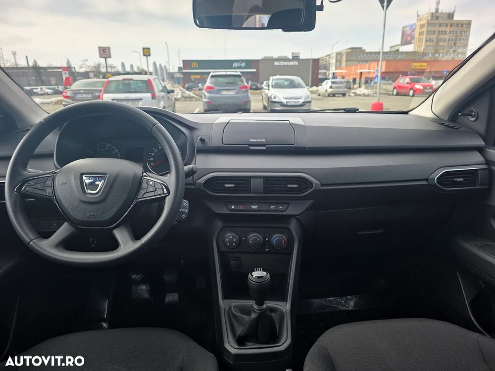 Dacia Logan ECO-G 100 Essential - 7