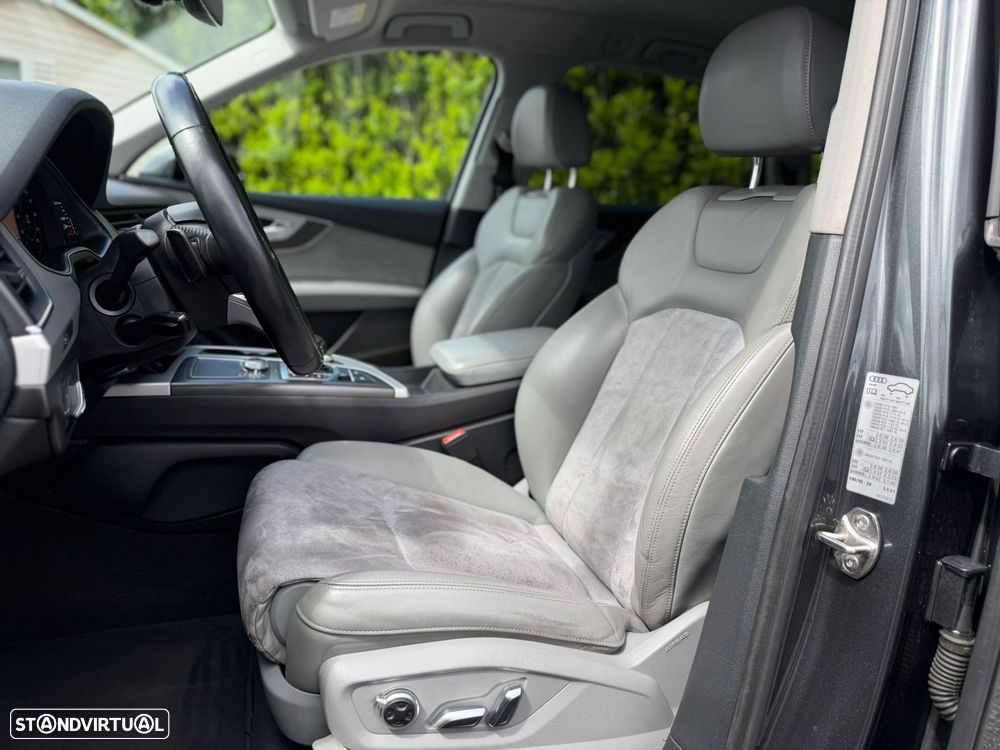 Audi Q7 3.0 TDI quattro tiptronic 7L - 5