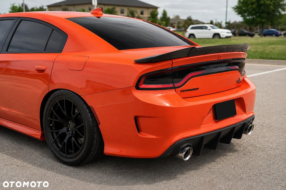 Dodge Charger 6.4 Scat Pack - 13