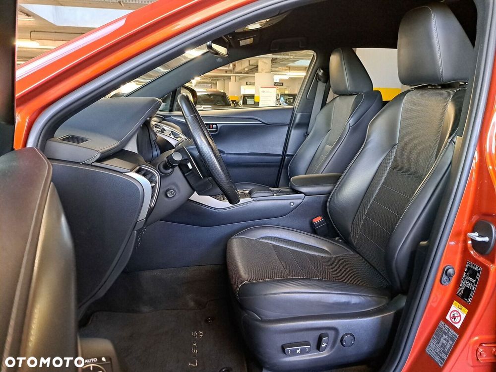 Lexus NX 300 GPF F Sport Edition AWD - 12