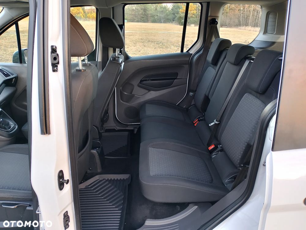 Ford Transit Connect - 20