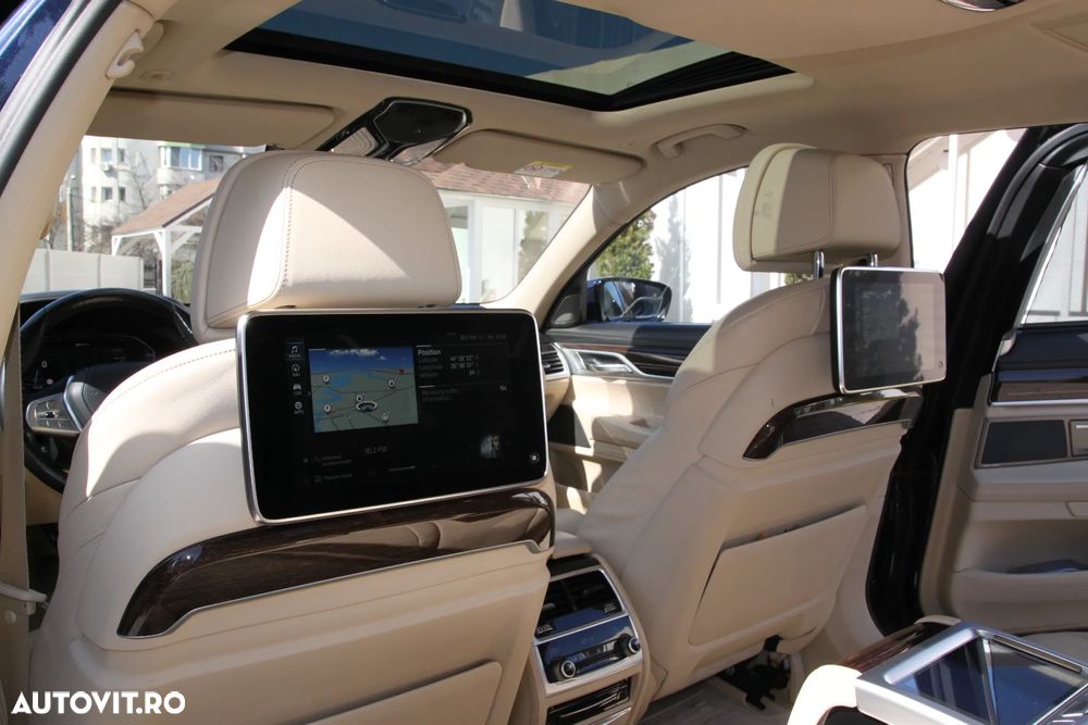 BMW Seria 7 745Le xDrive AT PHEV - 24