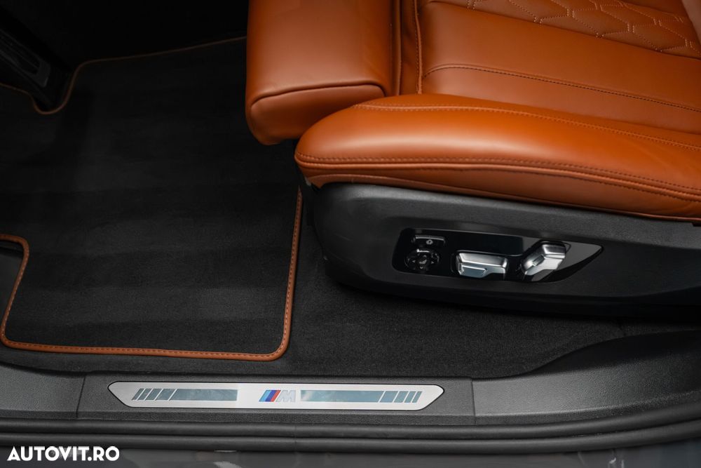 BMW X7 - 16