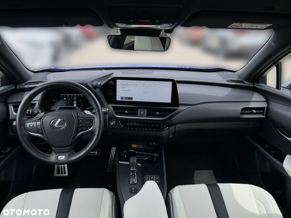 Lexus UX 300h F Sport - 3