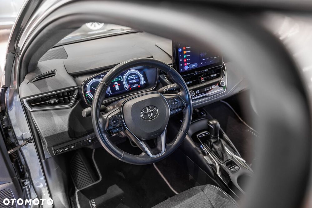 Toyota Corolla 1.8 Hybrid Comfort - 39