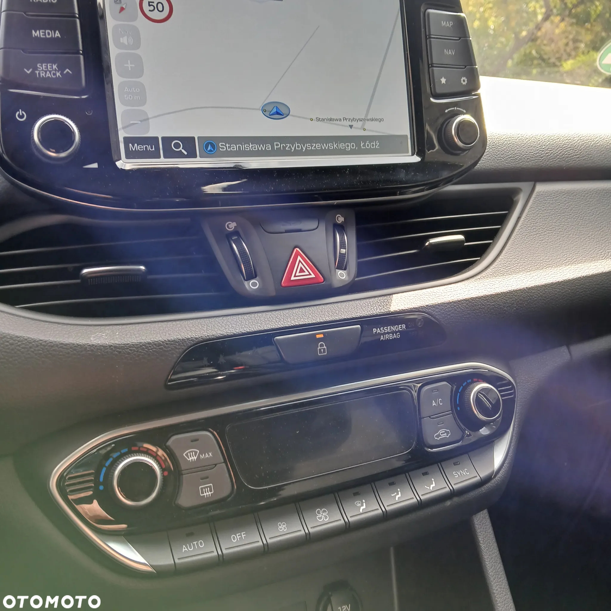 Hyundai i30 1.4 Premiere Comfort - 19