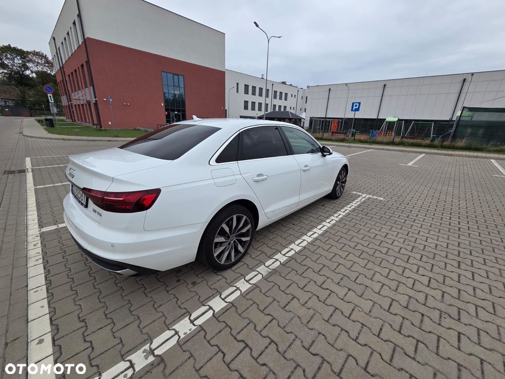 Audi A4 Limousine - 10
