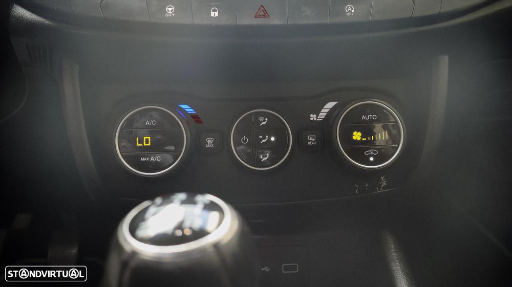 Fiat Tipo Station Wagon 1.3 M-Jet Lounge Tech - 20