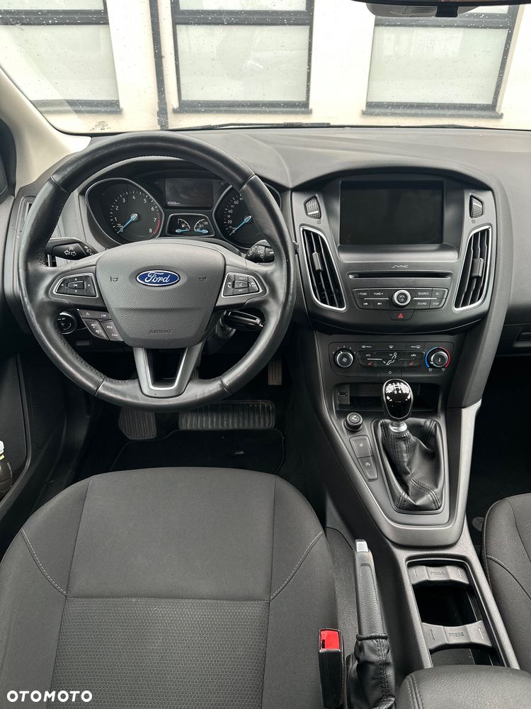 Ford Focus 1.0 EcoBoost Trend ASS - 24