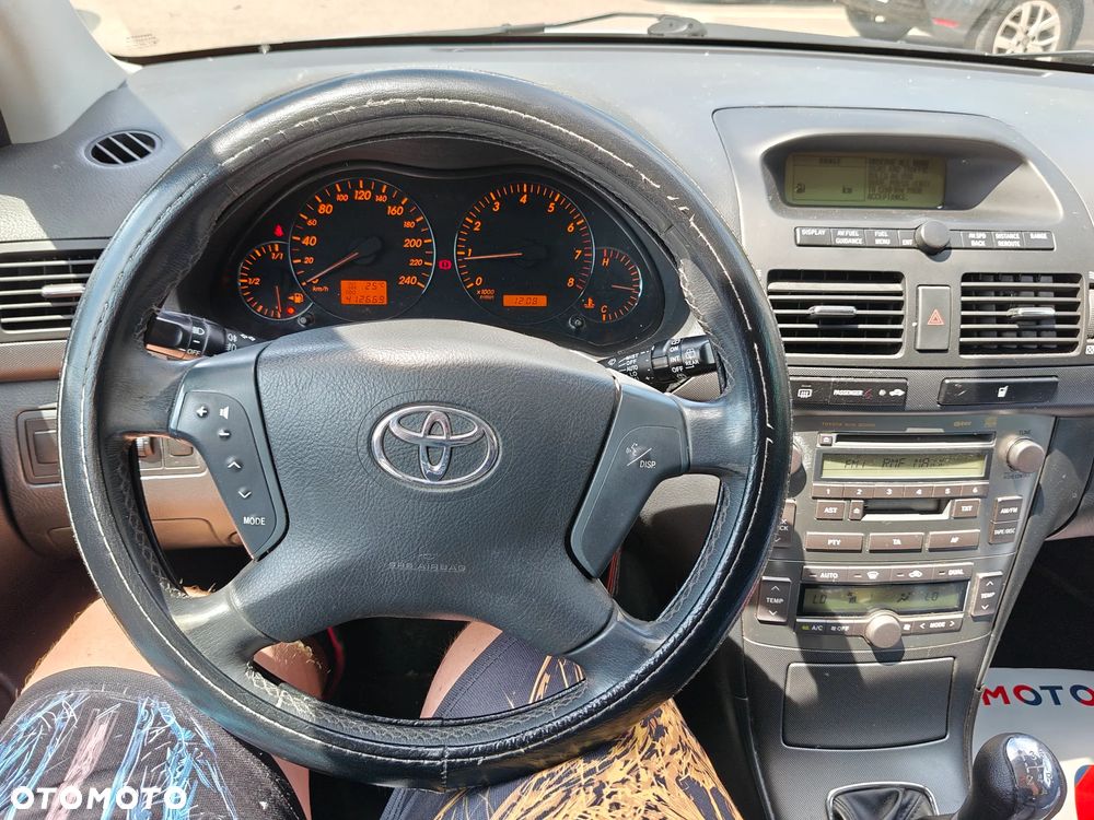 Toyota Avensis 2.0 VVT-i Executive - 19