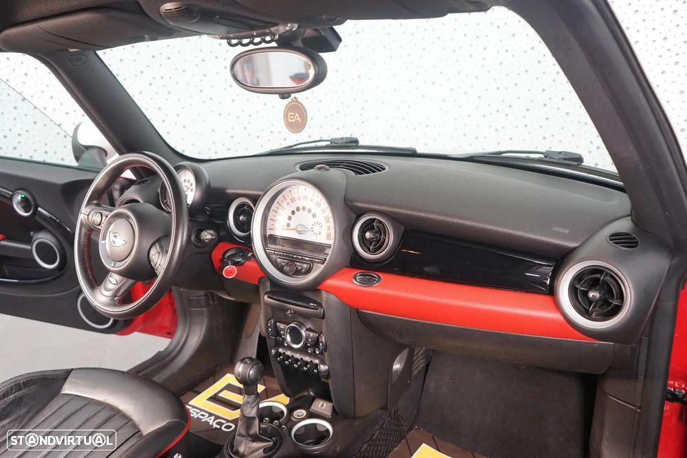 MINI 3 Portas Cooper D - 15