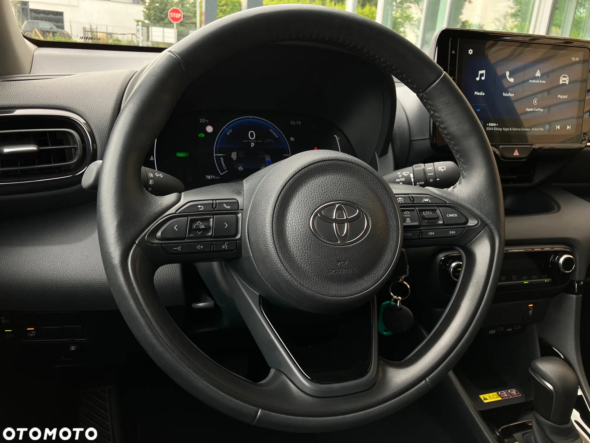 Toyota Yaris Hybrid 1.5 Style - 22