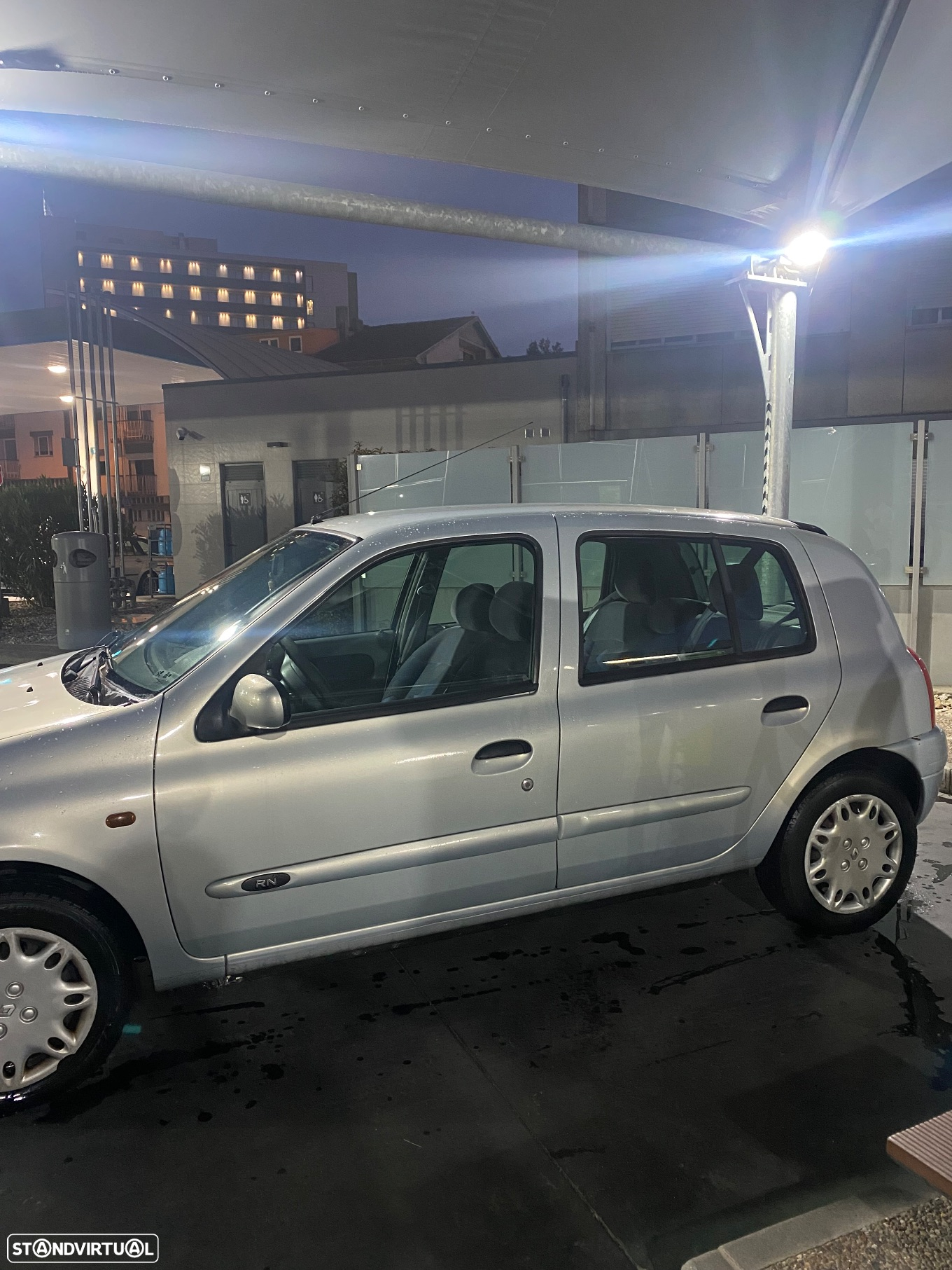 Renault Clio 1.2 RN - 12
