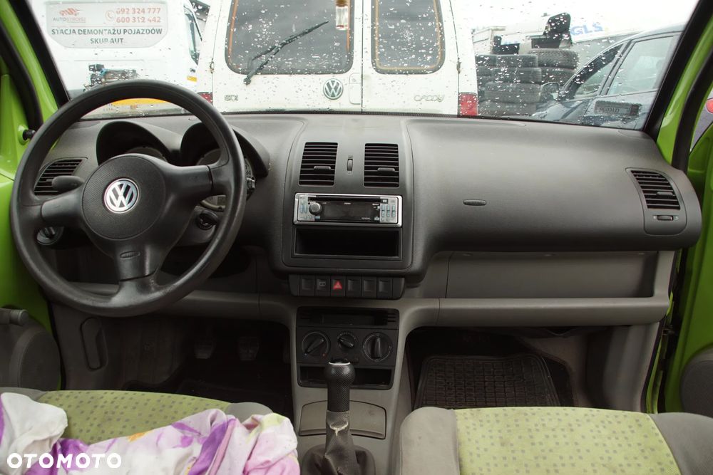 Auto na części - Volkswagen Lupo 1.0 MPI 50 KM ALL DKG LR6A 1998R Silnik Skrzynia Drzwi Maska Błotnik Zderzak Klapa Lampa Lusterko Klamka Szyba Deska Kokpit Sterownik Moduł Czujnik Licznik Panel Kierownica - 14