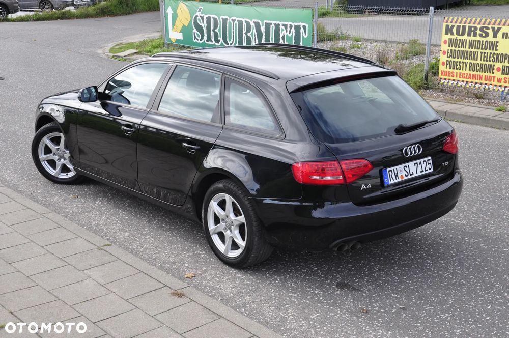 Audi A4 Avant - 12