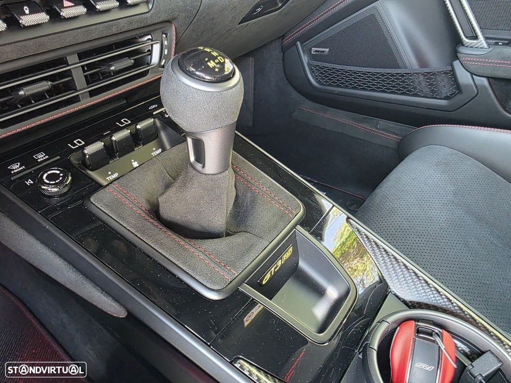 Porsche 911 (992) - 21