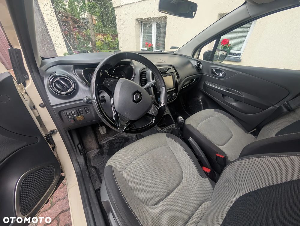 Renault Captur 0.9 Energy TCe Night&Day - 4