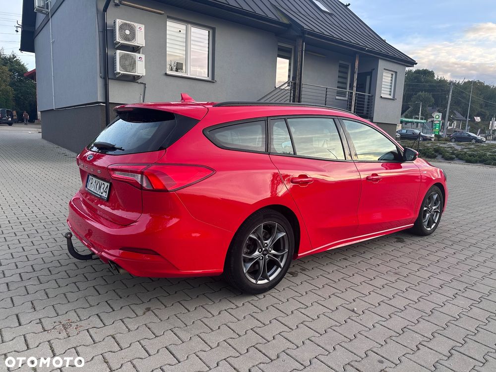 Ford Focus 1.5 EcoBoost ST-Line - 4