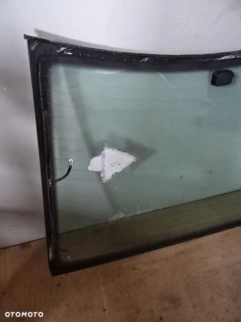 SZYBA TYŁ TYLNA AUDI A4 B5 SEDAN NR49 - 6