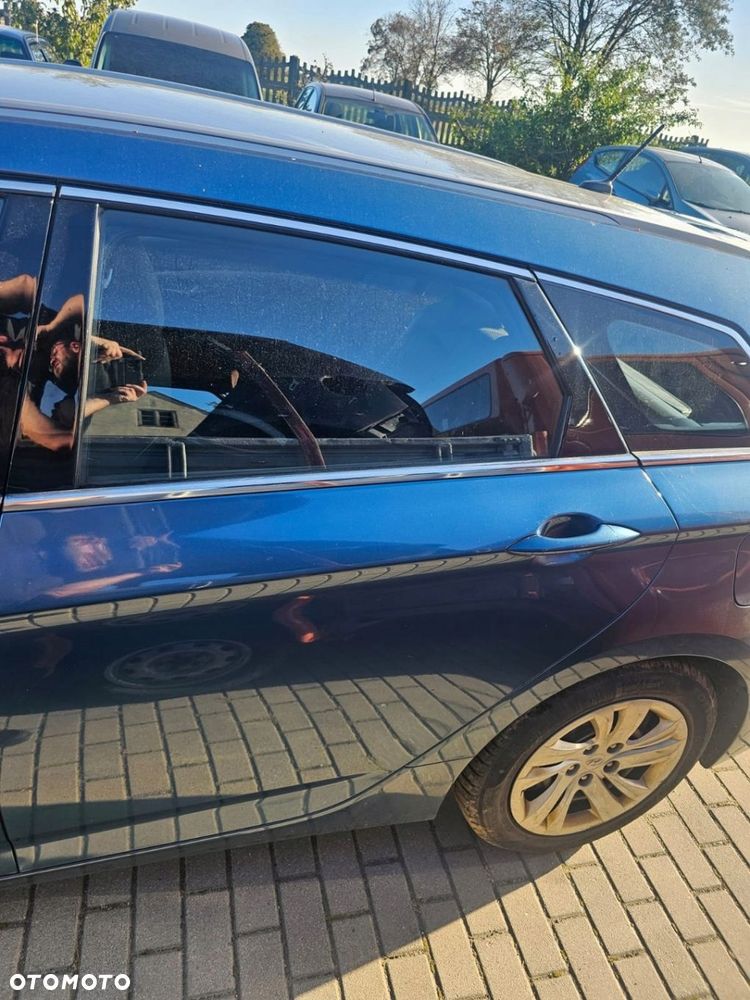 Drzwi lewe tylne kompletne Hyundai i40 YU6