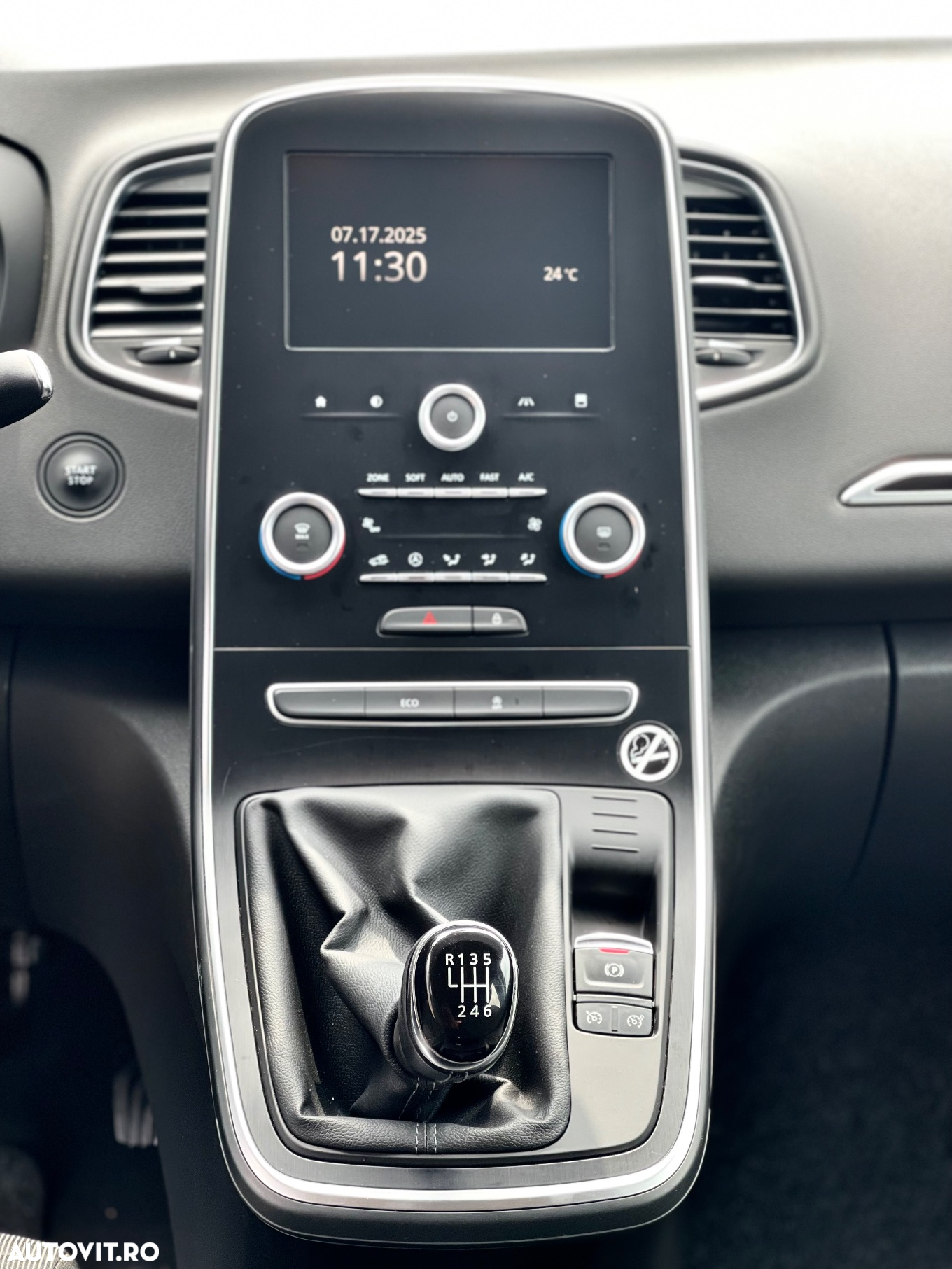 Renault Scenic ENERGY dCi 110 EXPERIENCE - 11