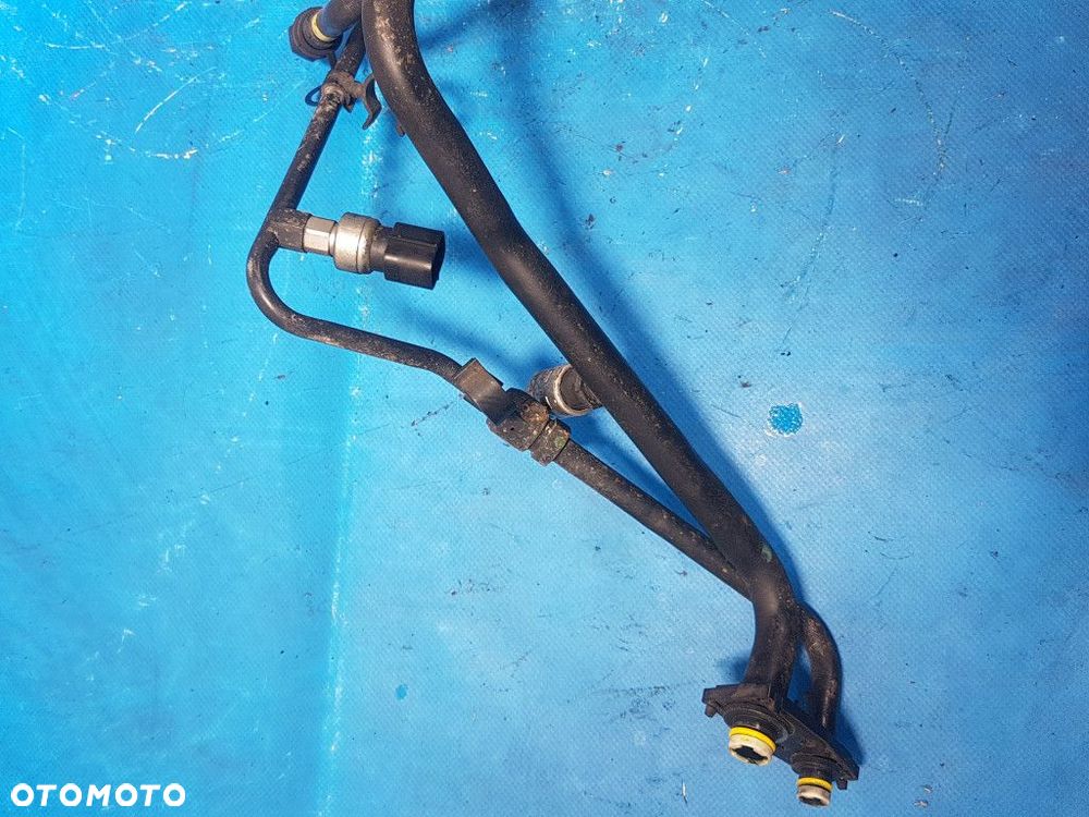 VOLVO V50 2.0d PRZEWÓD KLIMATYZACJI - 2