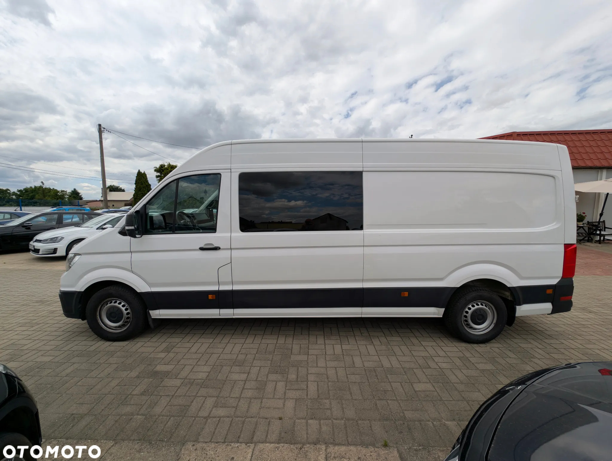 Volkswagen Crafter brygadówka 6 osób, ładowność 1177kg, Krajowy - 30