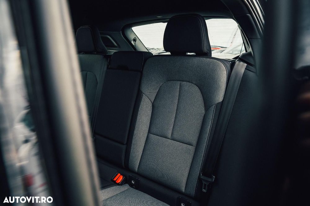 Volvo XC 40 Recharge T5 Twin Engine AT7 R-Design Expression - 30