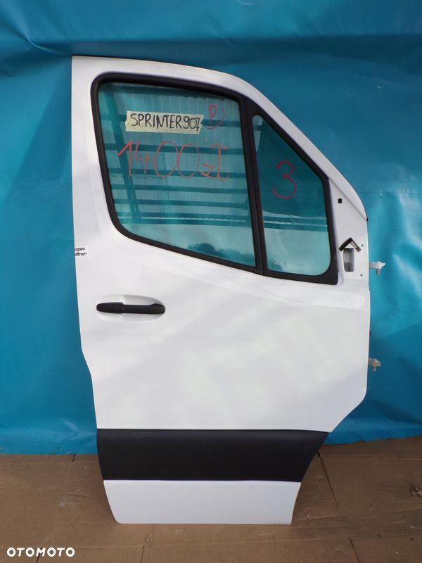 SPRINTER 907 910 drzwi przednie prawe BIAŁE NOWE - 1