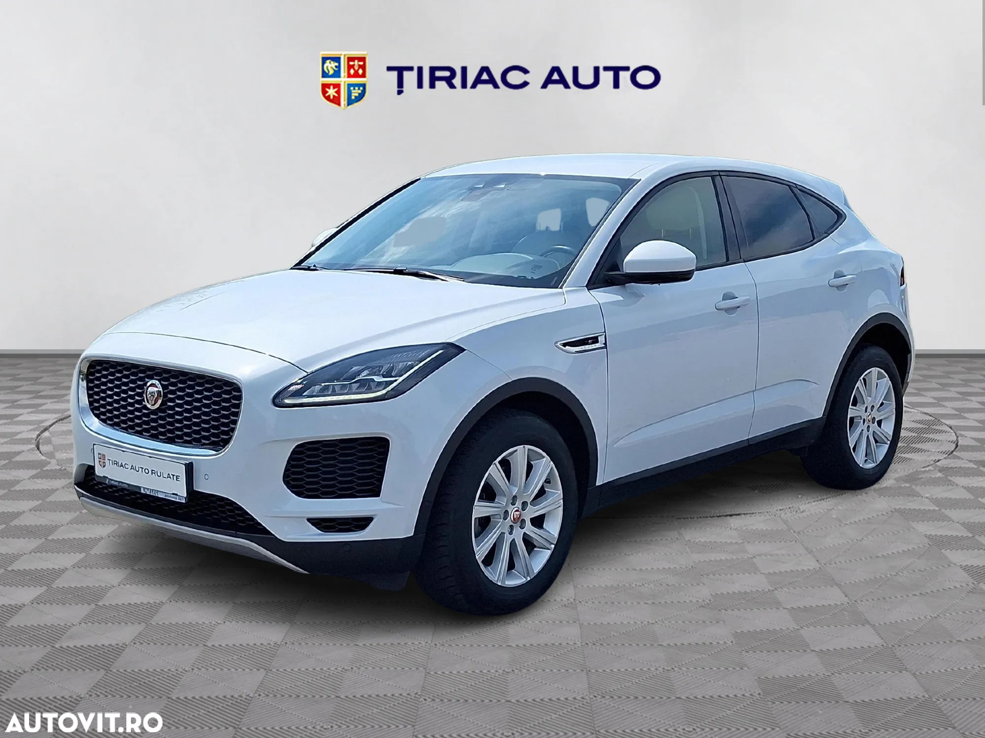 Jaguar E-Pace - 2