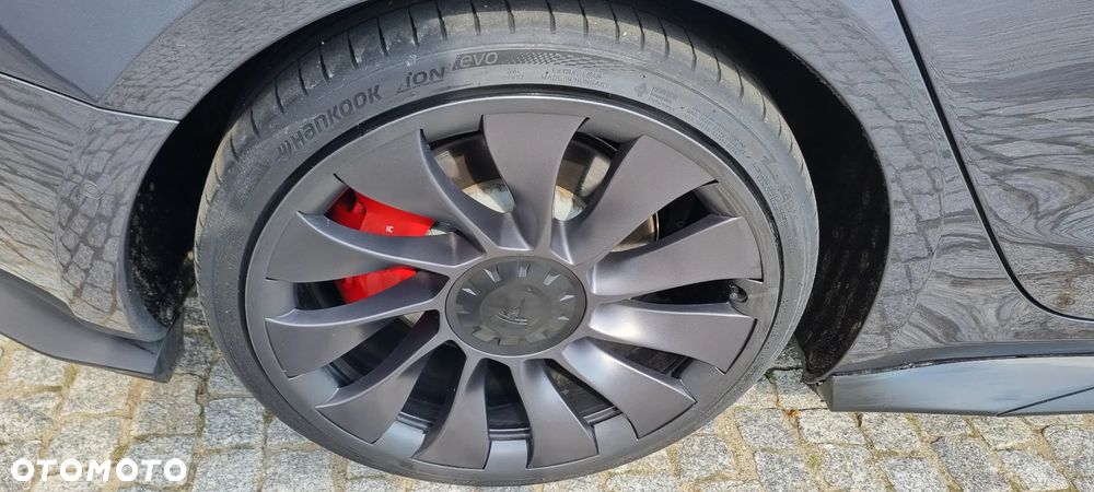 Tesla Model 3 - 9