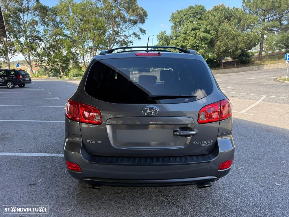 Hyundai Santa Fe - 4