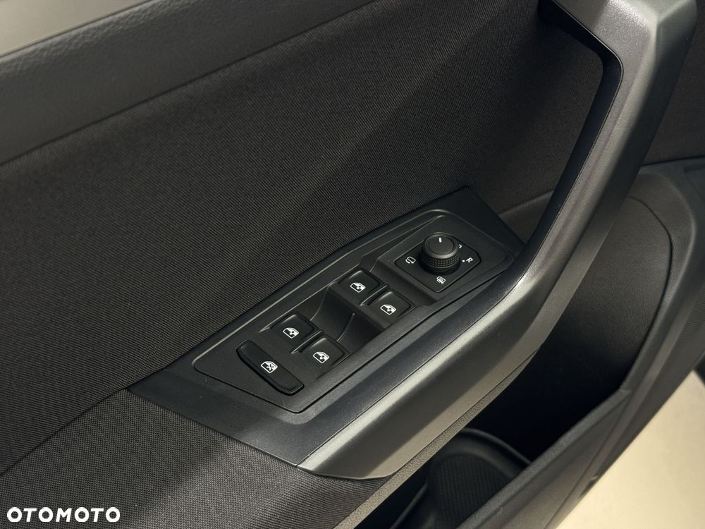 Volkswagen T-Roc - 20