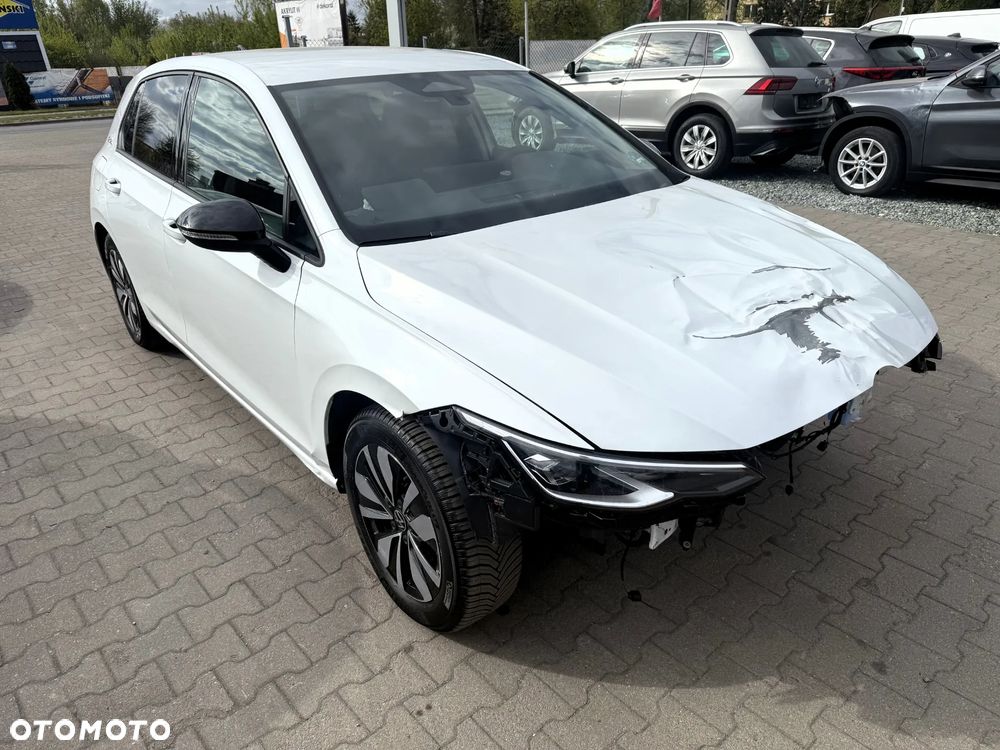 Volkswagen Golf 1.5 eTSI OPF DSG Goal - 5