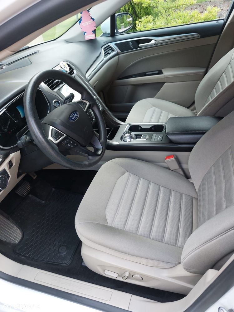 Ford Mondeo - 11