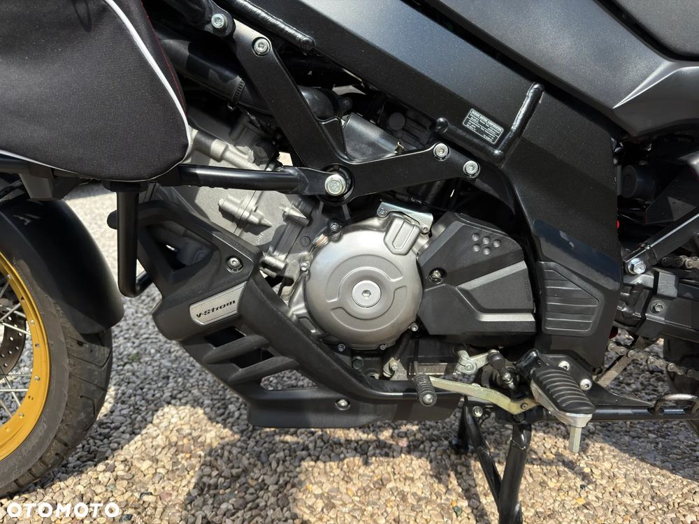 Suzuki V-STROM - 8