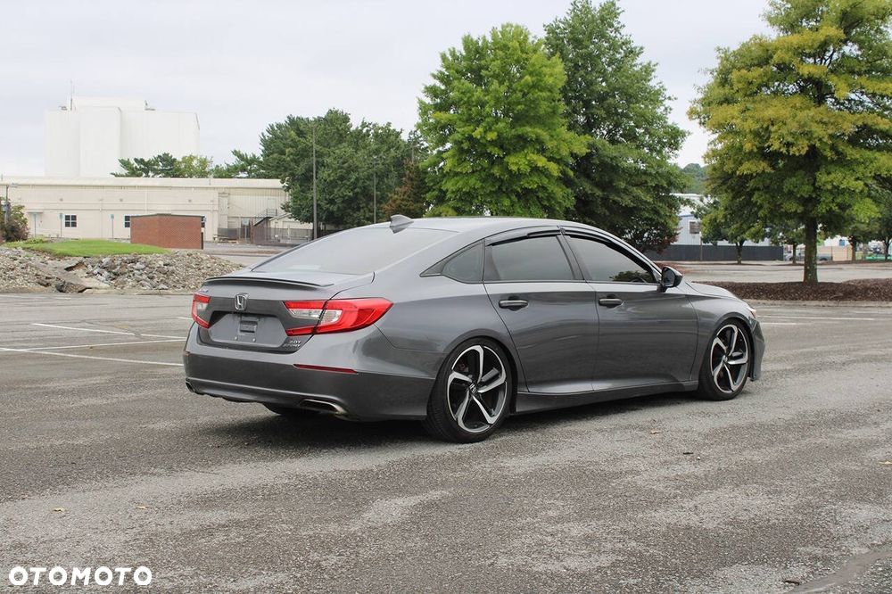 Honda Accord 2019 photo 5