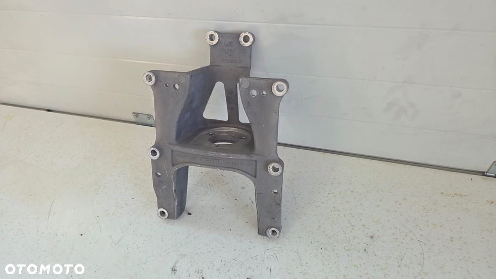 Mocowanie wspornik zawieszenia kabiny Scania 2323850 - 1