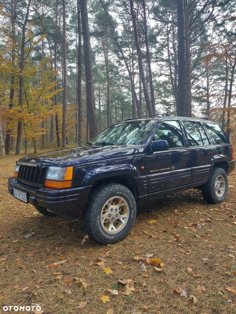 Jeep Grand Cherokee - 1