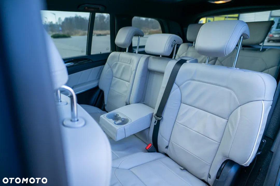 Mercedes-Benz GL 350 BlueTec 4-Matic - 17