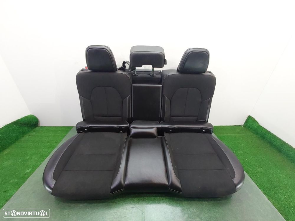 BANCOS TRASEIROS VOLVO XC40 - 1