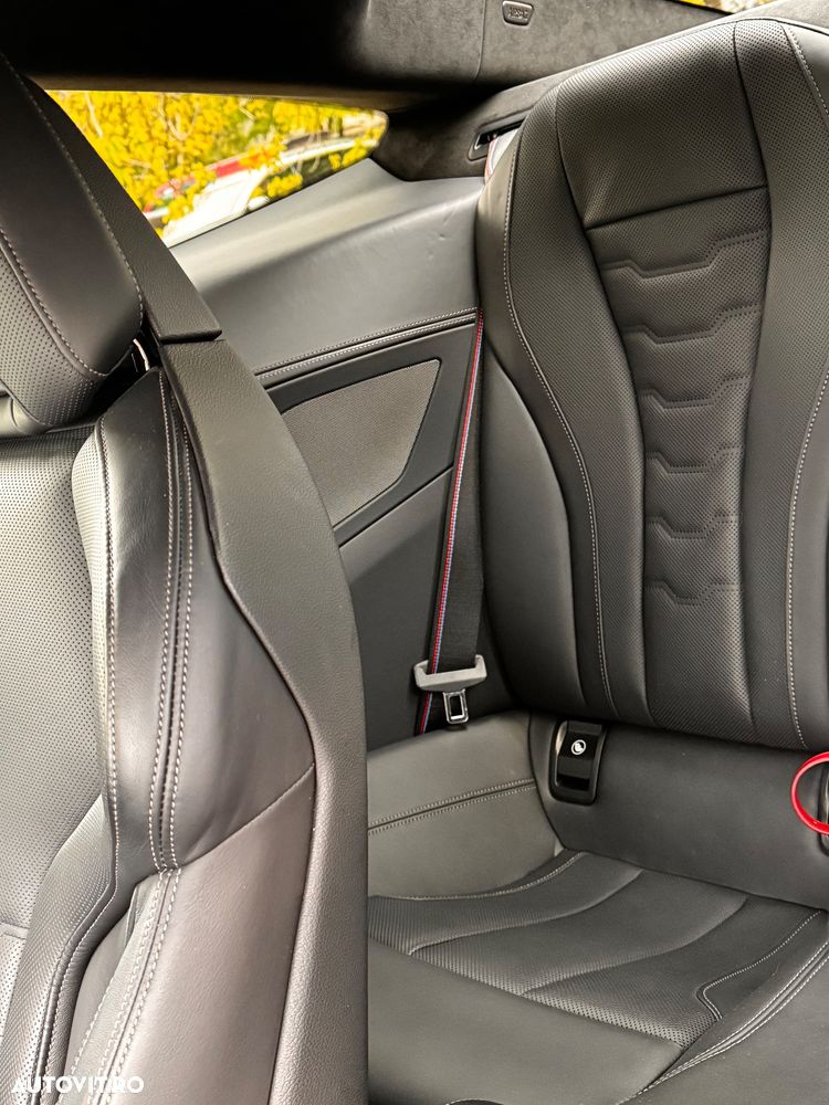 BMW Seria 8 840i xDrive - 12