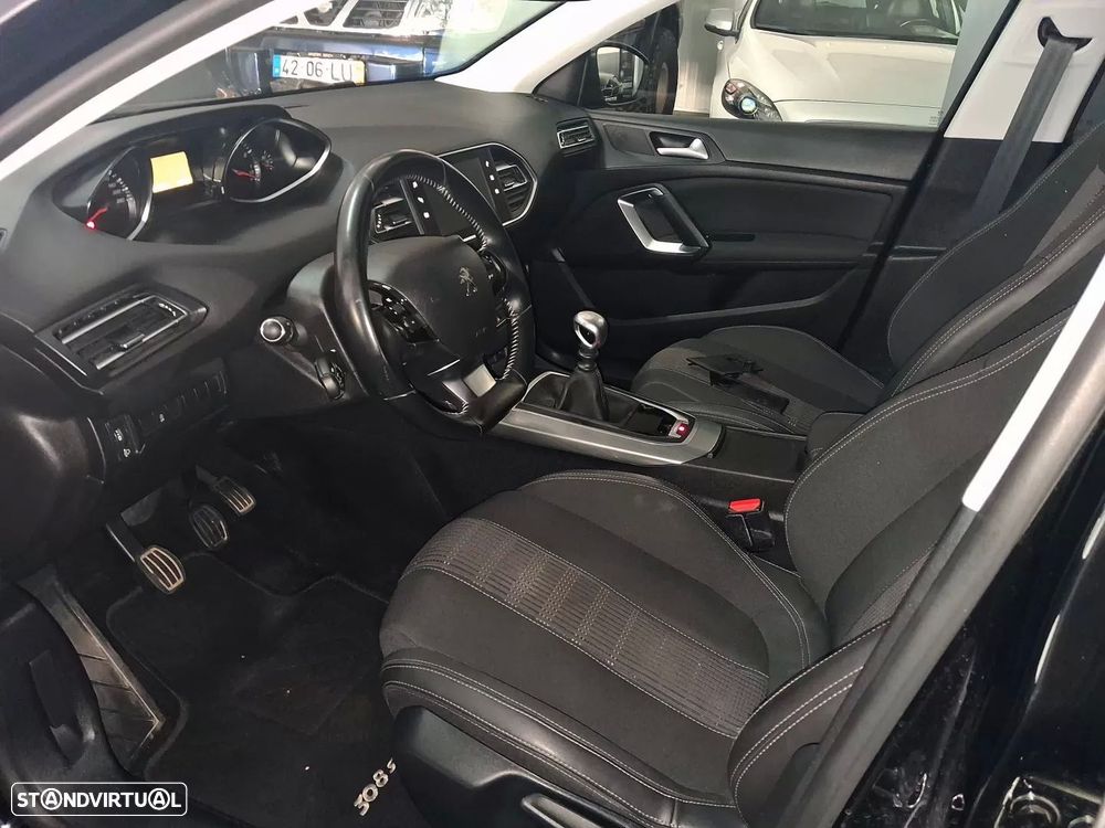Peugeot 308 SW - 8