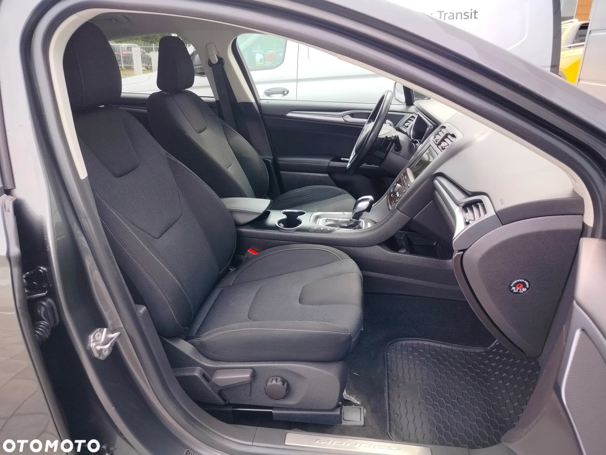 Ford Mondeo 2.0 TDCi Titanium PowerShift - 11