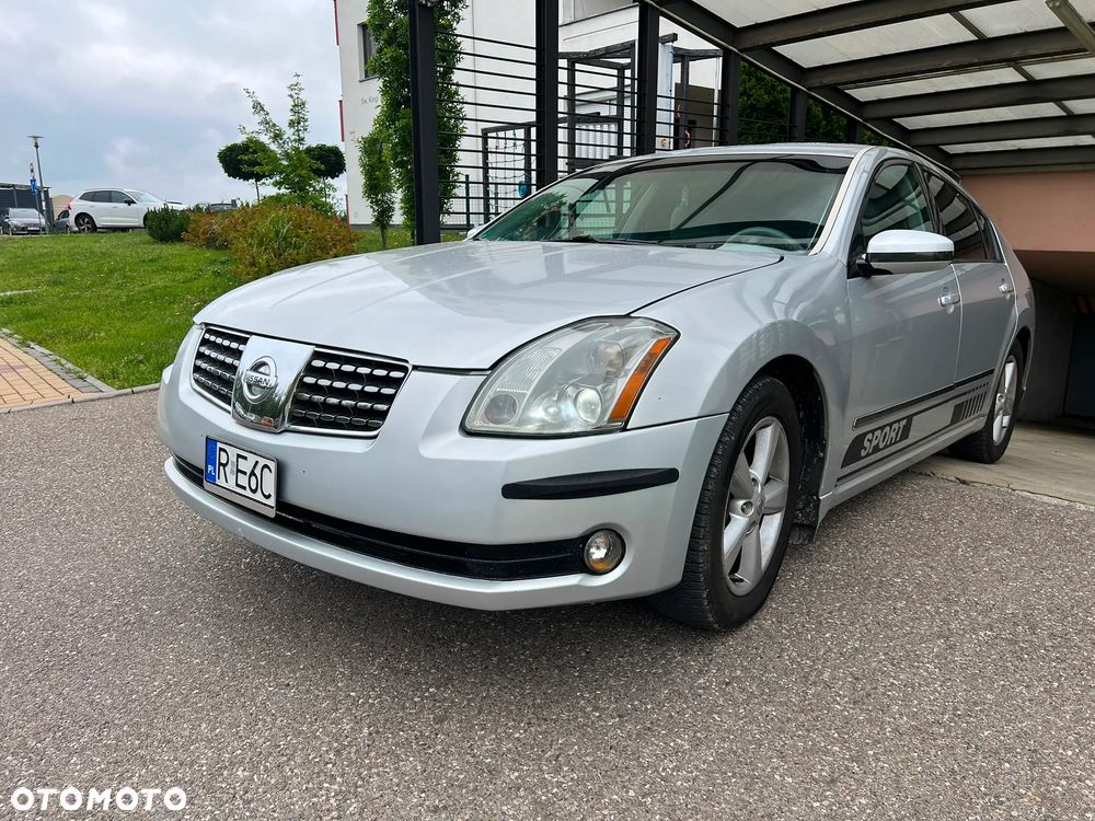 Nissan Maxima 3.5 SE - 10