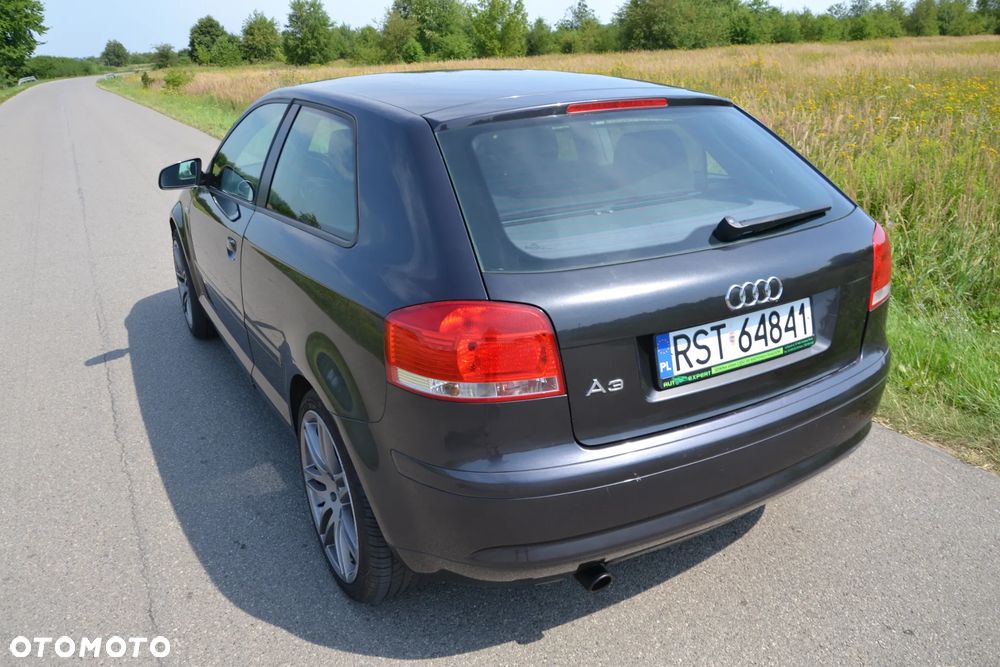 Audi A3 3-drzwiowe 1.6 S Line Sportpaket plus - 18