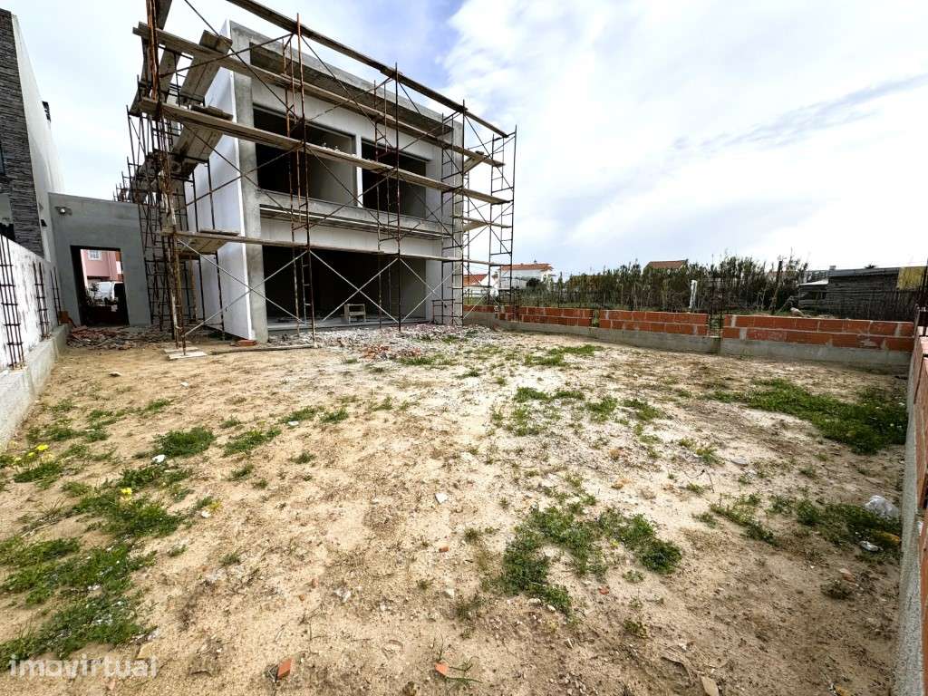Moradia T4 Moderna em Construção - Próxima da Praia em Santa Cruz /... - Grande imagem: 4/28