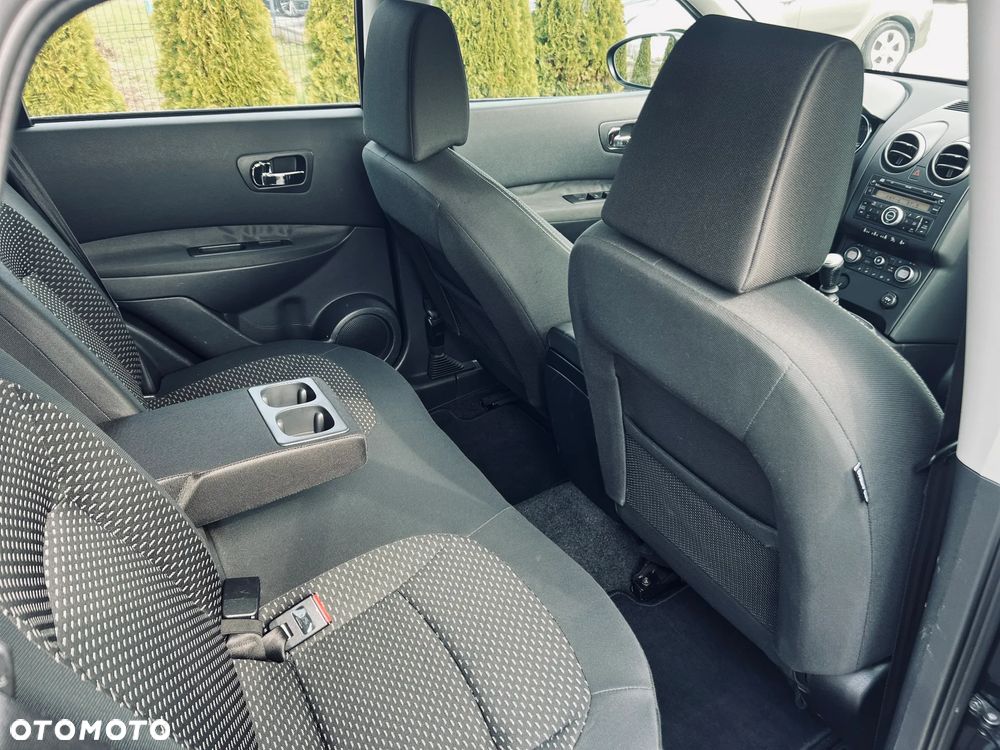 Nissan Qashqai 2.0 dCi DPF acenta - 18